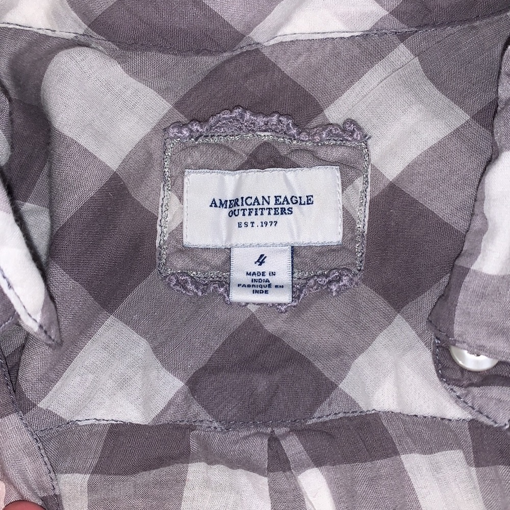 Women’s button up - Picture 3 of 3